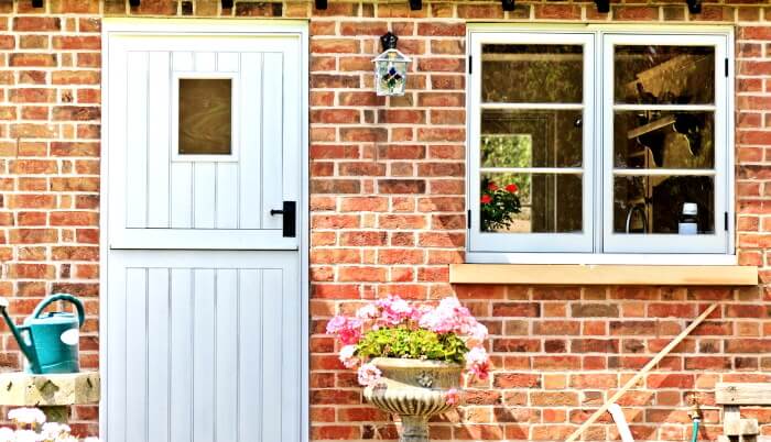 Choosing to sell house in auction