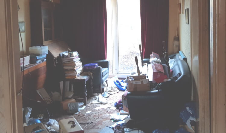 Tidying hoarder's property before selling