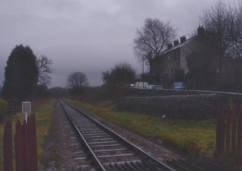 Sell house next to railway tracks