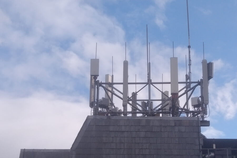 Selling property near a mobile mast