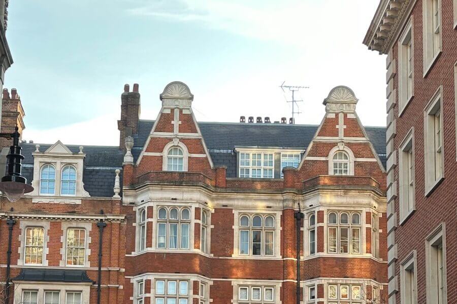 Selling airspace or roof space