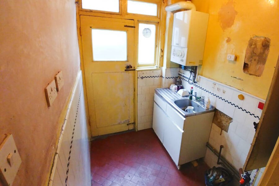 Selling property without kitchen or bathroom