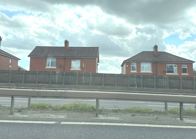 Selling house next to a motorway